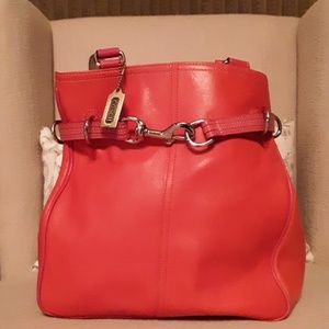 Coach purse open for discounts